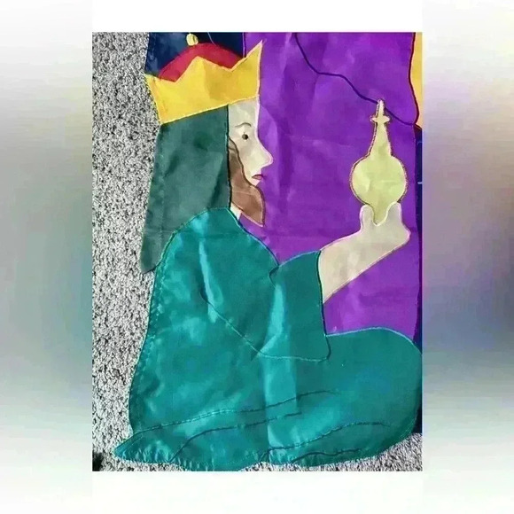 Vintage Appliqué Three Wise Men Outdoor Flag - 27 1/2” X 43 1/2” - Picture 2 of 7